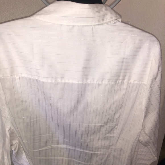 Button up - Picture 7 of 9